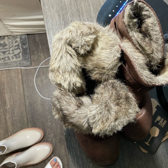 Gently used Just Fab ankle boots: brown with faux fur - Picture 3 of 4